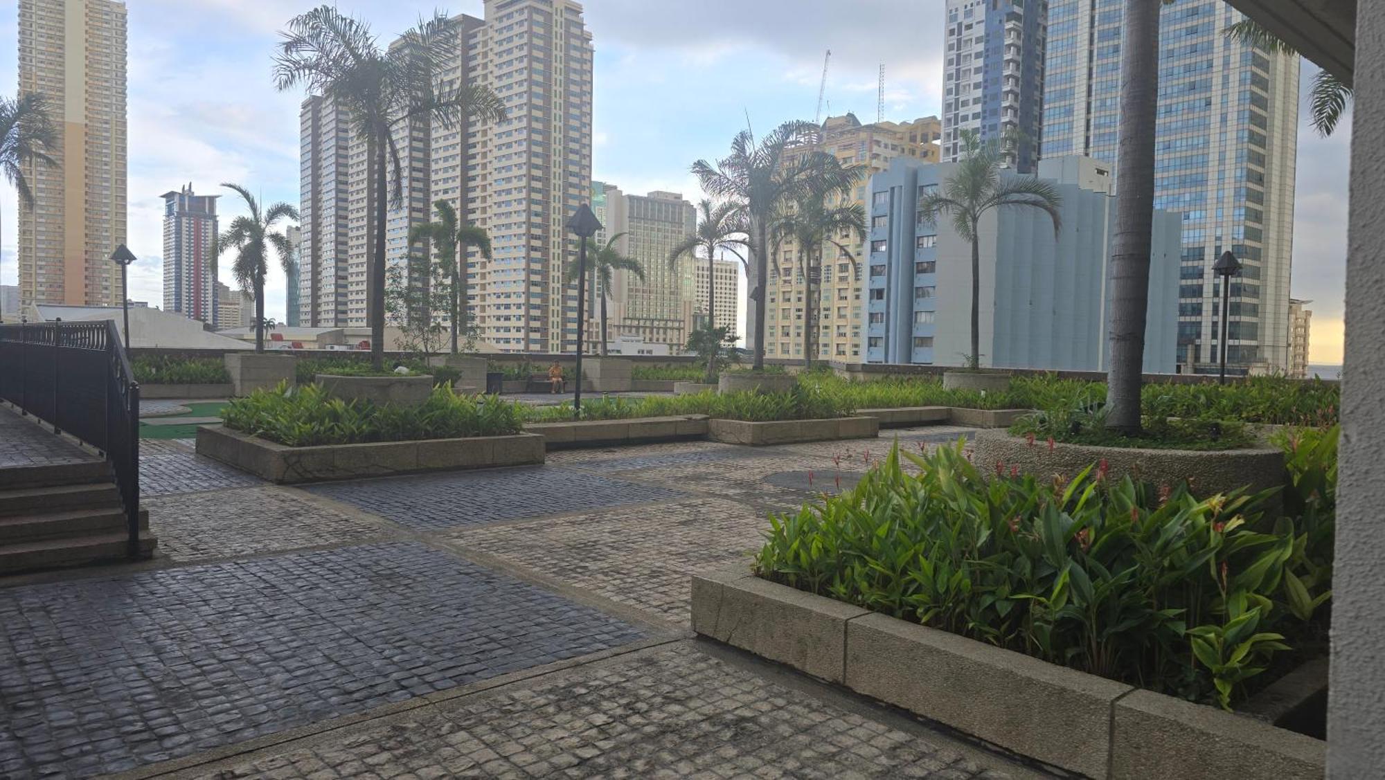 Manila Condotel 2 Bedroom Connected To Robinson Mall By Tripleview Condominium Exterior foto